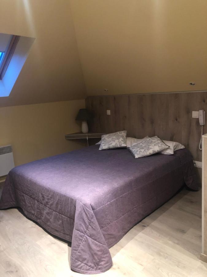 Hotel & Restaurant Le Cardinal Poix-de-Picardie Eksteriør billede