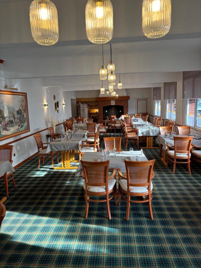 Hotel & Restaurant Le Cardinal Poix-de-Picardie Eksteriør billede